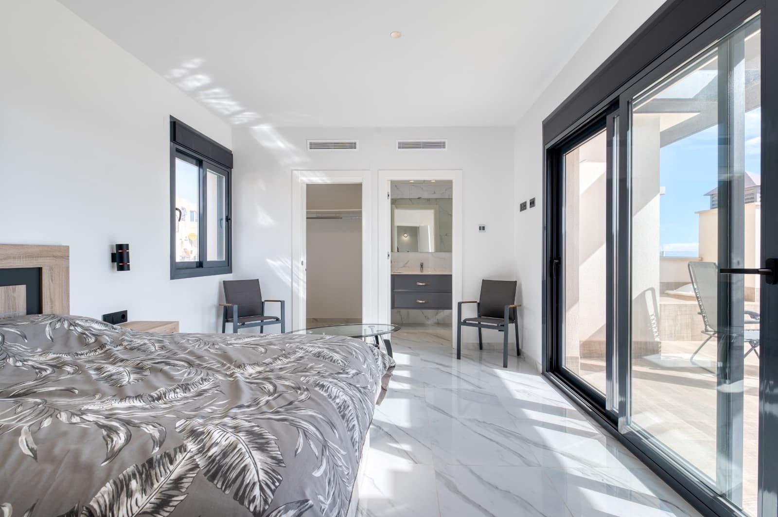 2 bedroom Villa for sale in San Miguel de Salinas with pool - € 525,000 (Ref: 9403897)