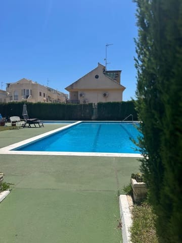 2 soveværelse Lejlighed til salg i La Zenia, Orihuela med swimmingpool - € 135.000 (Ref: 9403901)