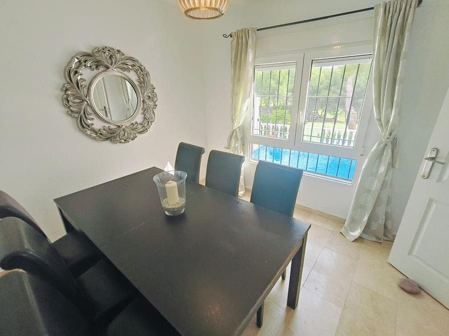 5 bedroom Villa for sale in Campoamor with pool - € 704,950 (Ref: 9403909)