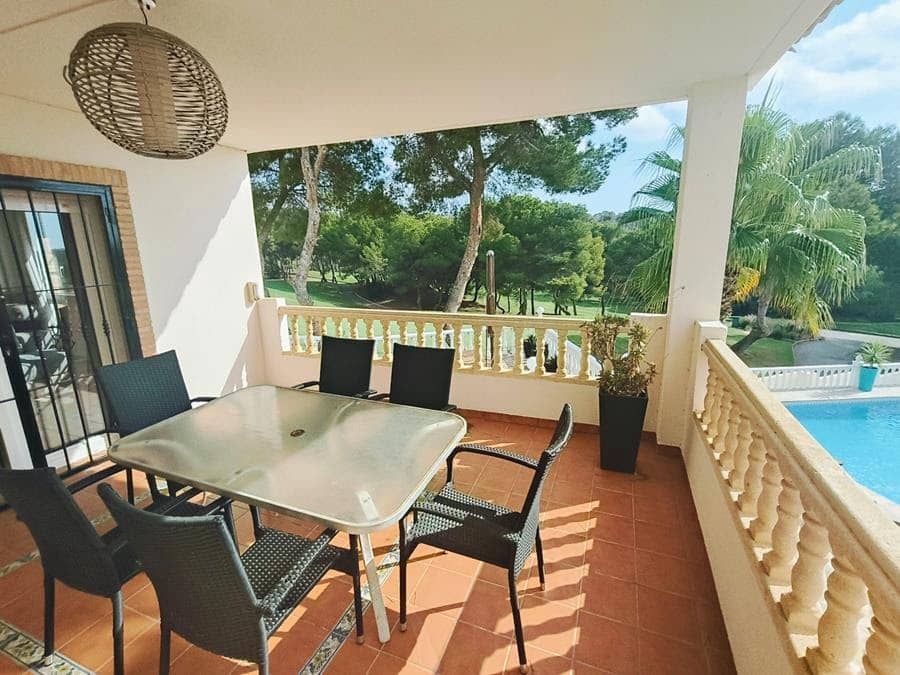 5 bedroom Villa for sale in Campoamor with pool - € 704,950 (Ref: 9403909)