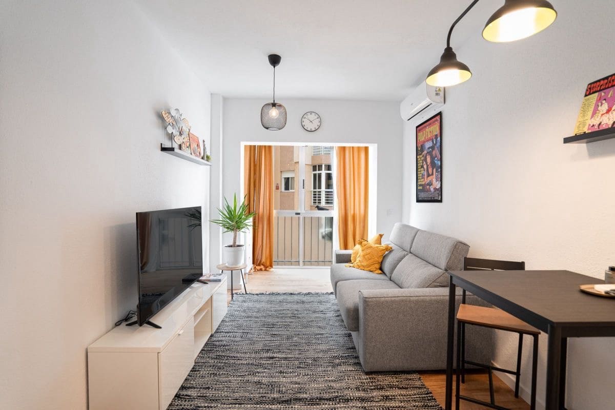 Lejlighed til salg i Torrevieja - € 88.000 (Ref: 9403928)