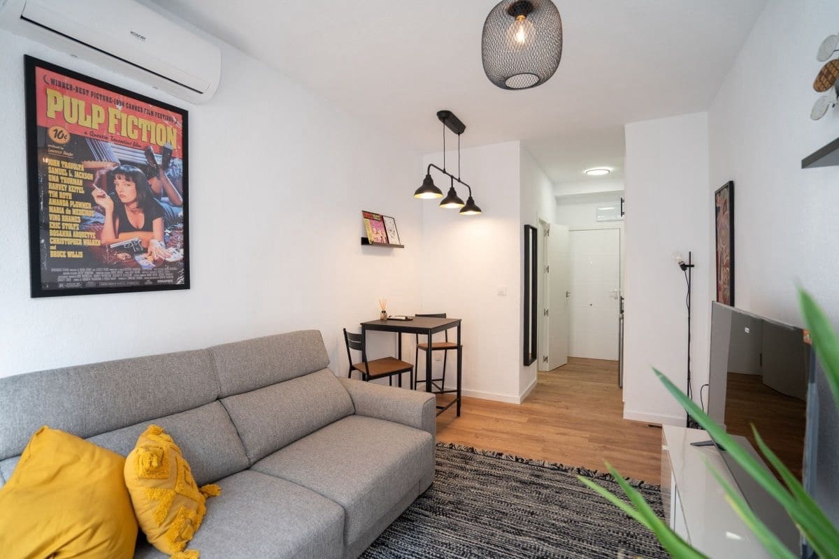 Lejlighed til salg i Torrevieja - € 88.000 (Ref: 9403928)