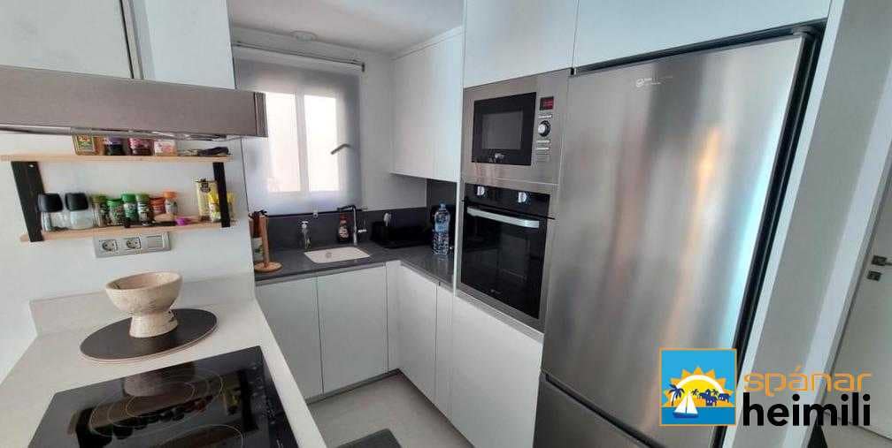 2 soverom Leilighet til salgs i Torrevieja med svømmebasseng - € 229 000 (Ref: 9403933)