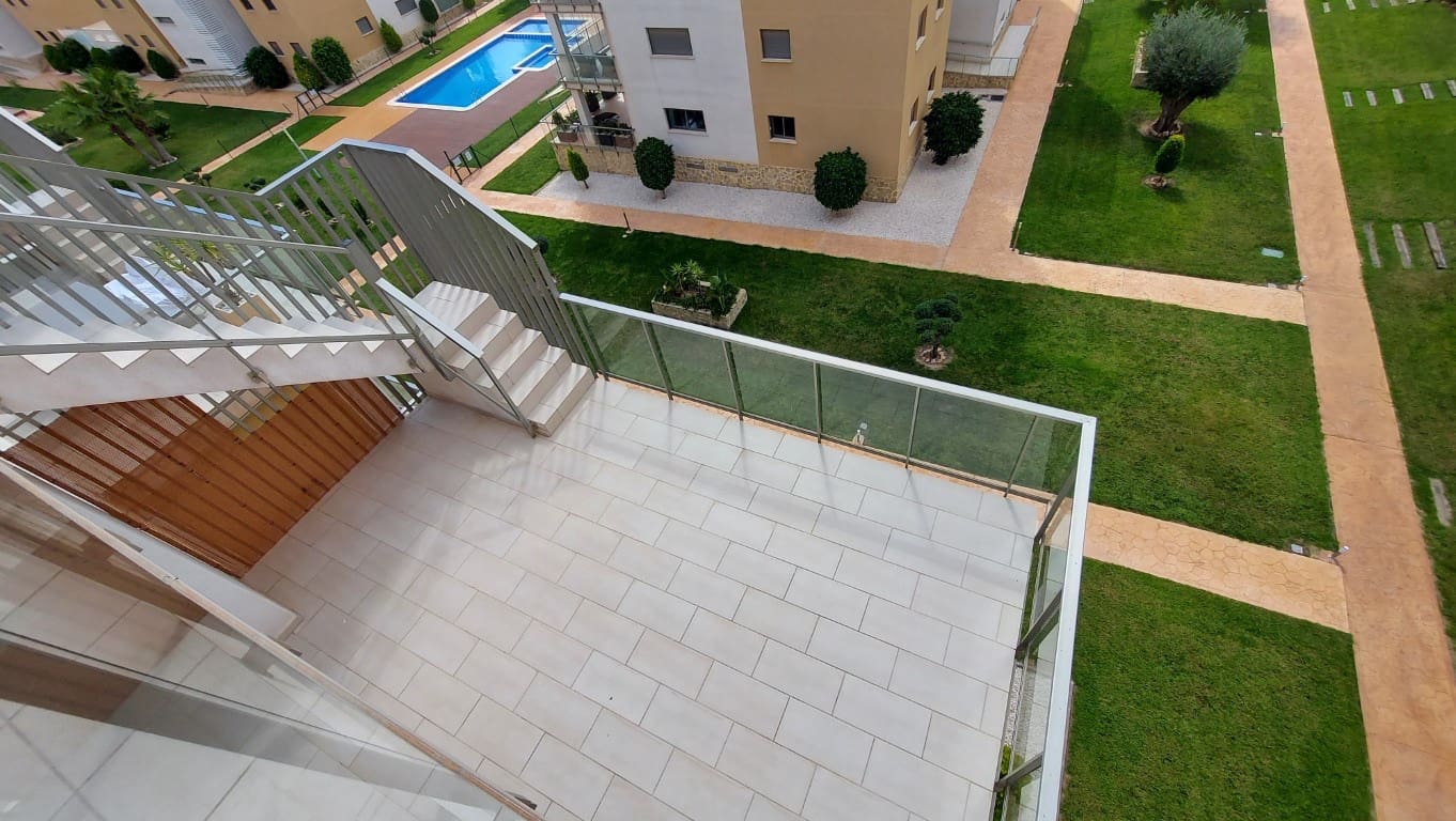 3 makuuhuone Huoneisto myytävänä paikassa Villamartin mukana uima-altaan - 360 000 € (Ref: 9403938)