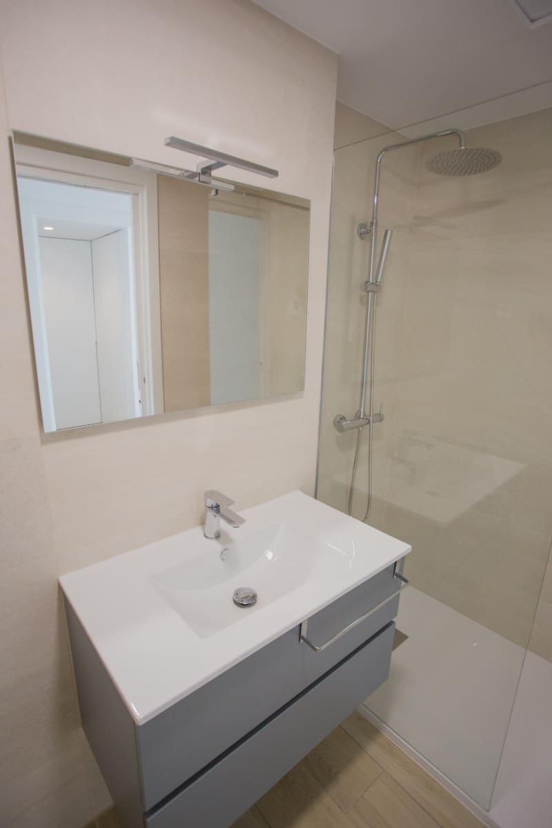 2 soverom Bungalow til salgs i Los Alcazares med svømmebasseng - € 315 000 (Ref: 9403947)