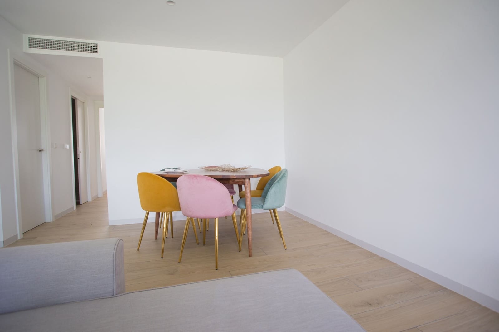 2 soverom Bungalow til salgs i Los Alcazares med svømmebasseng - € 315 000 (Ref: 9403947)