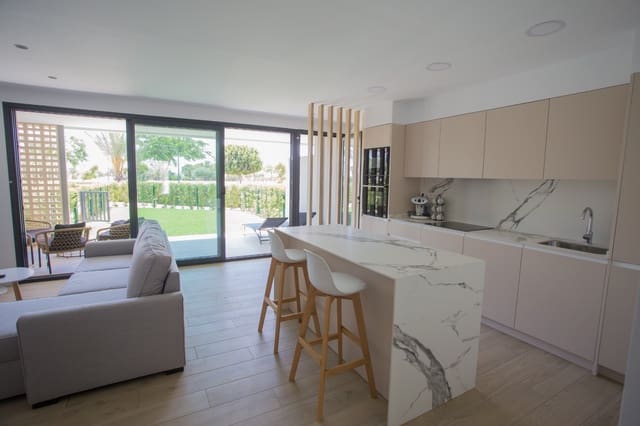 2 soverom Bungalow til salgs i Centro, Los Alcázares med svømmebasseng - € 315 000 (Ref: 9403947)