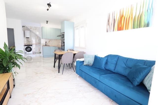 Casa de 3 habitaciones en El Chaparral, Torrevieja en venta - 240.000 € (Ref: 9403953)