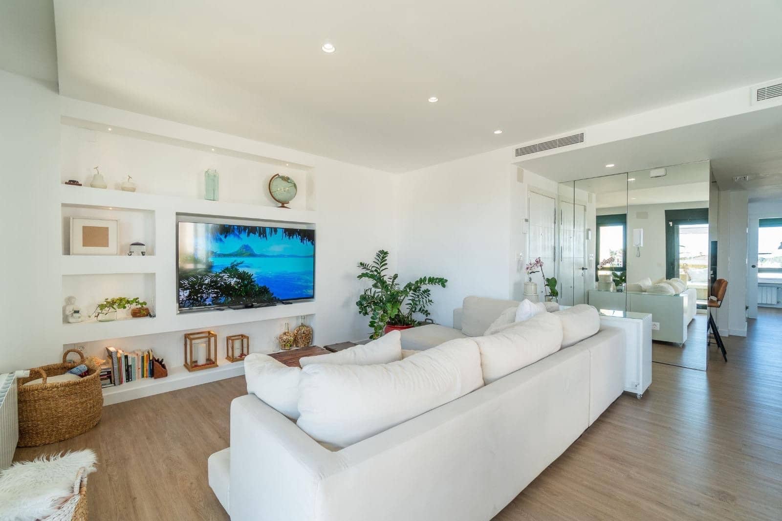 3 bedroom Apartment for sale in Campoamor with pool - € 429,000 (Ref: 9403963)