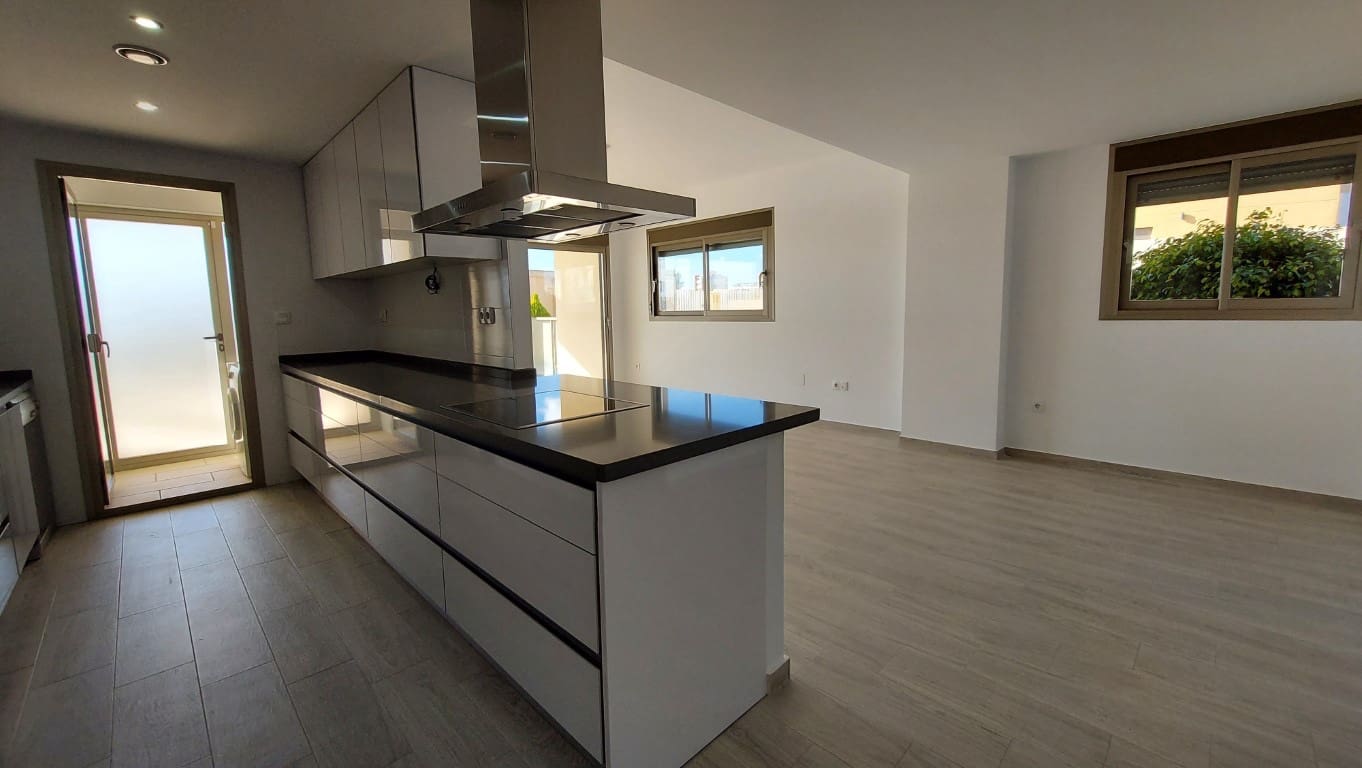 3 Zimmer Apartment zu verkaufen in Villamartin mit Pool - 360.000 € (Ref: 9403966)