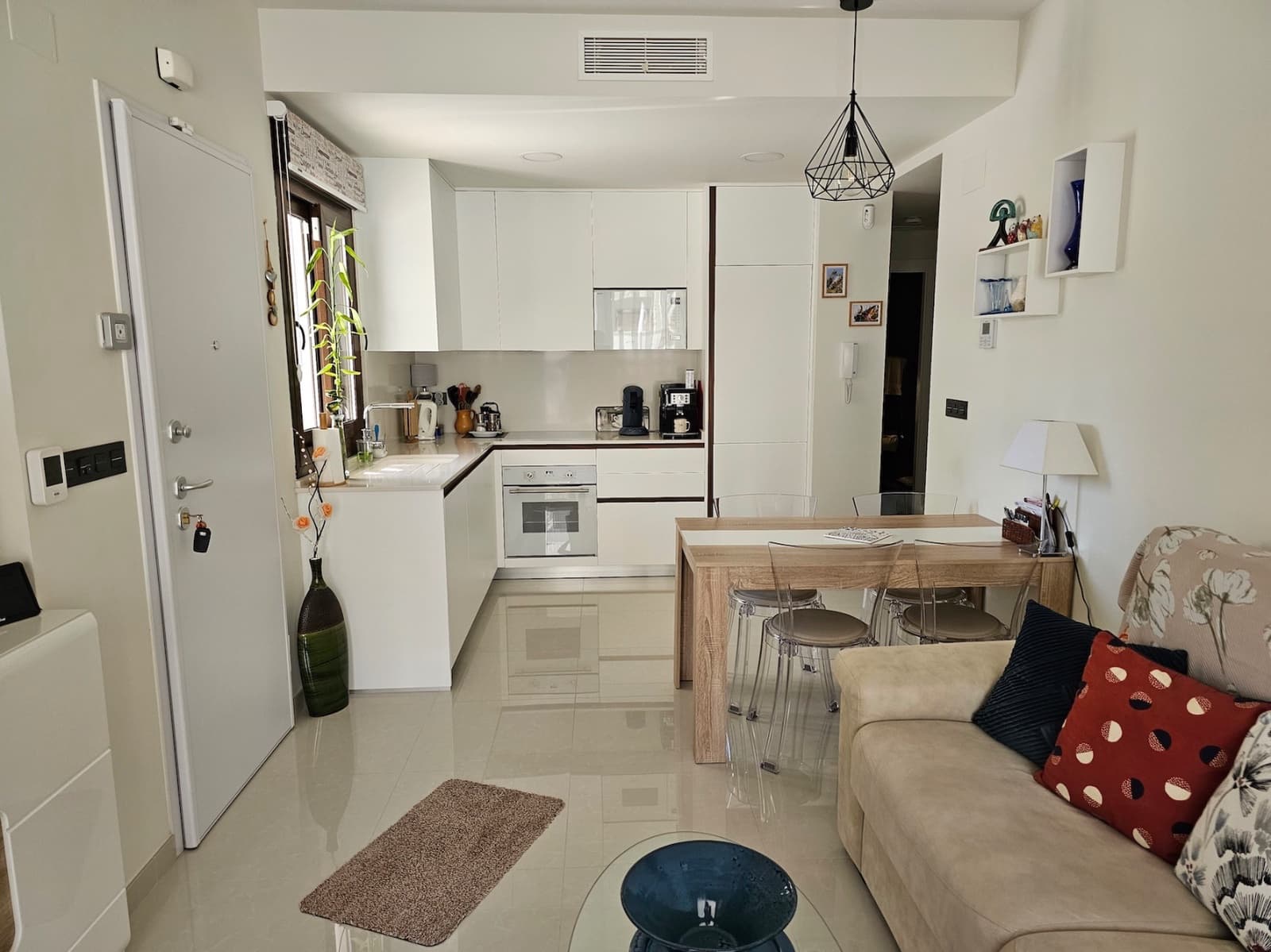 2 chambre Appartement à vendre à Torrevieja avec piscine - 255 000 € (Ref: 9403974)