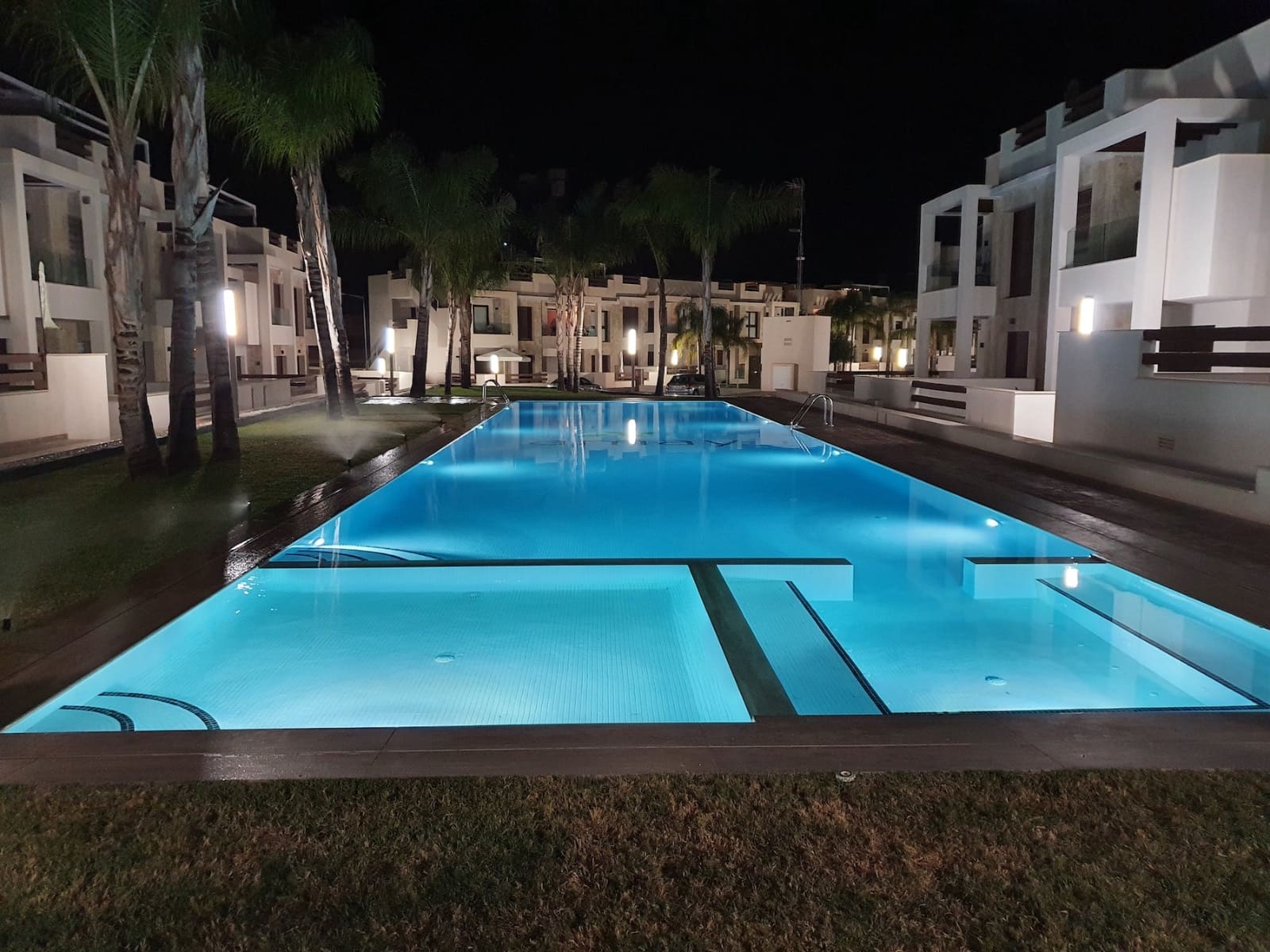 2 chambre Appartement à vendre à Torrevieja avec piscine - 255 000 € (Ref: 9403974)