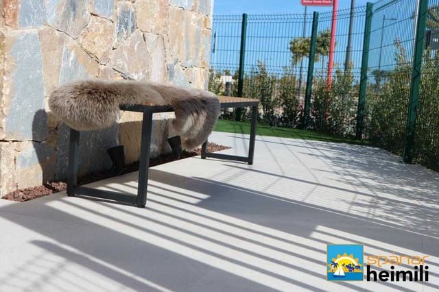 3 makuuhuone Huvila myytävänä paikassa Los Alcázares mukana uima-altaan - 499 000 € (Ref: 9403977)