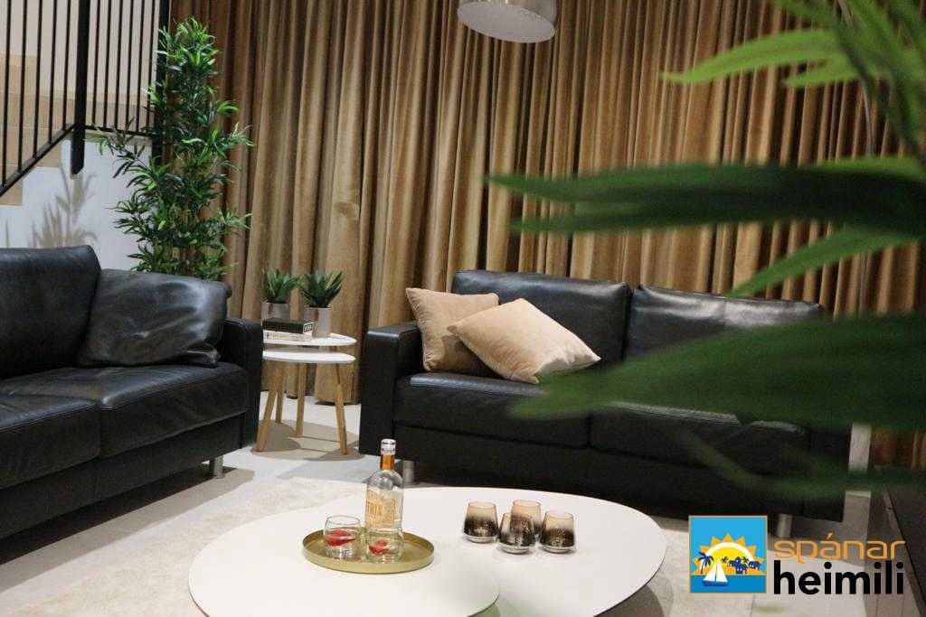 3 makuuhuone Huvila myytävänä paikassa Los Alcazares mukana uima-altaan - 499 000 € (Ref: 9403977)