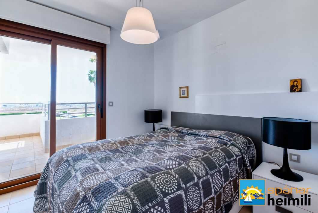 2 bedroom Apartment for sale in Cabo Roig with pool - € 179,900 (Ref: 9403979)