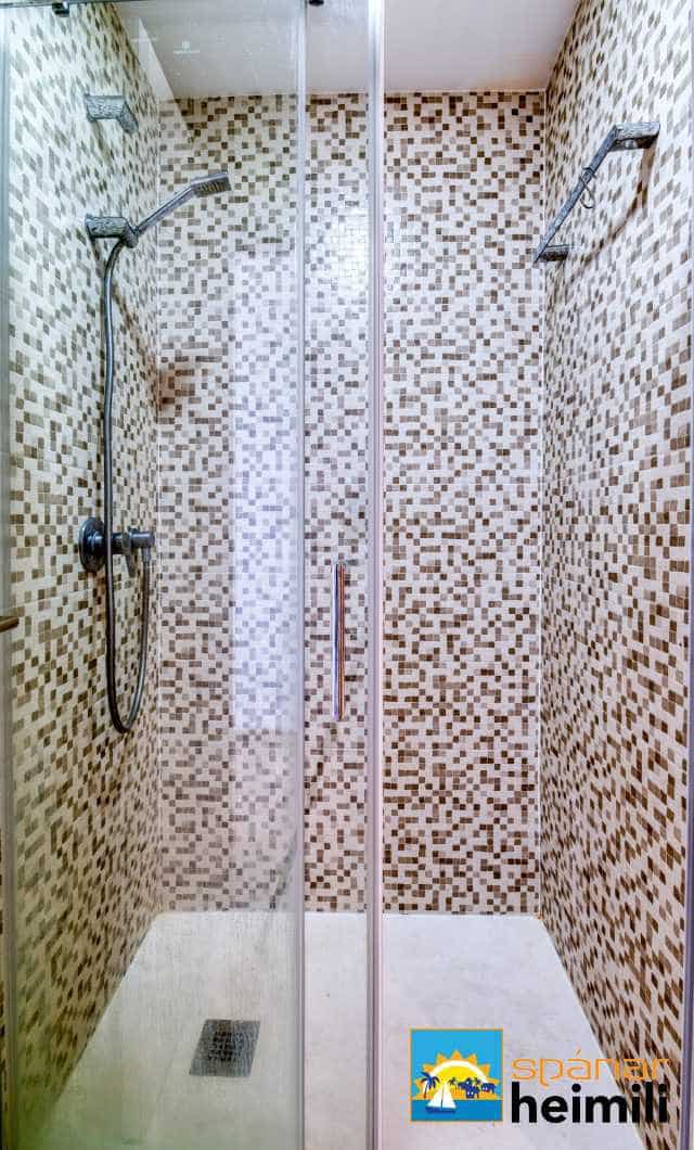 2 bedroom Apartment for sale in Cabo Roig with pool - € 179,900 (Ref: 9403979)