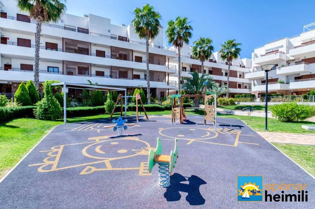 2 bedroom Apartment for sale in Cabo Roig with pool - € 179,900 (Ref: 9403979)