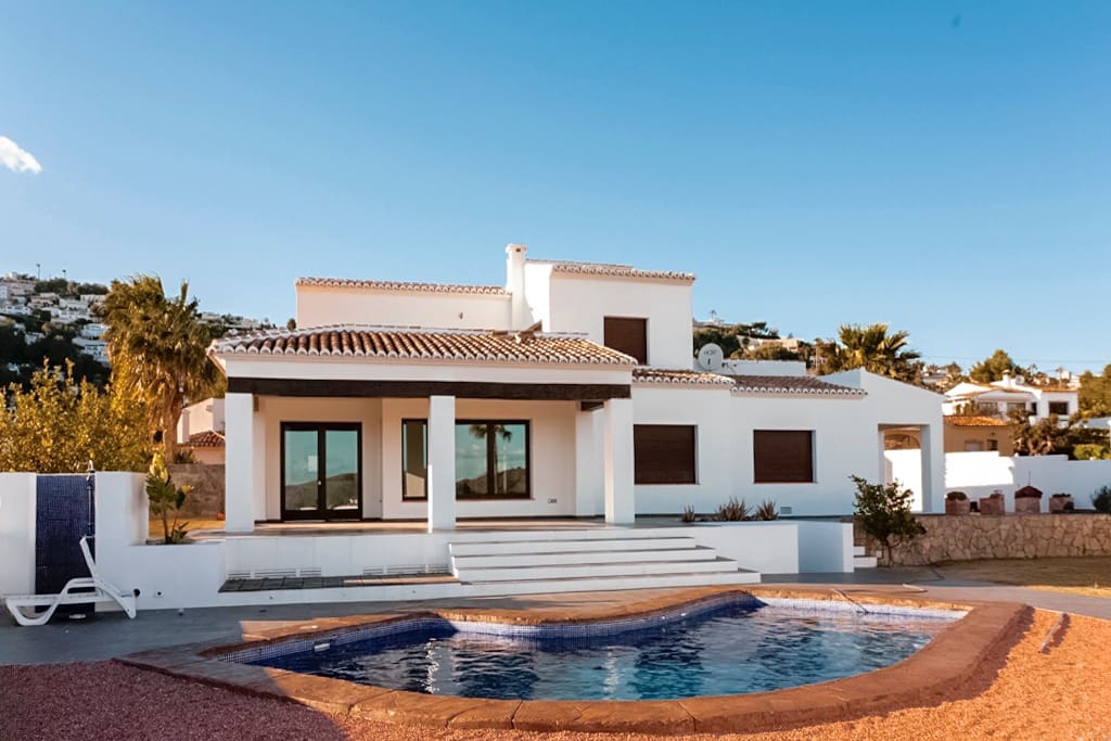 3 makuuhuone Huvila myytävänä paikassa Moraira mukana uima-altaan - 1 440 000 € (Ref: 9403982)