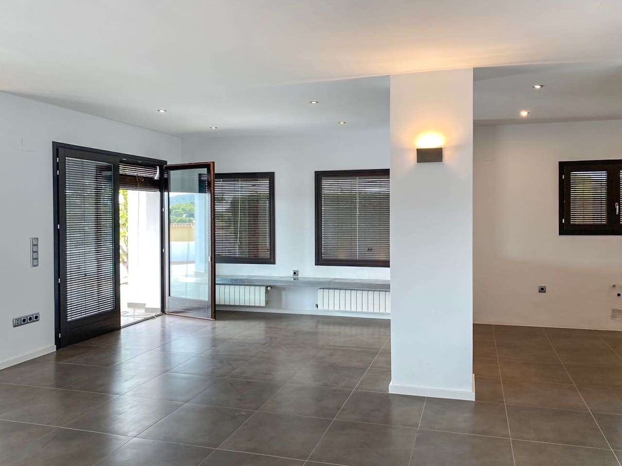 3 makuuhuone Huvila myytävänä paikassa Moraira mukana uima-altaan - 1 440 000 € (Ref: 9403982)