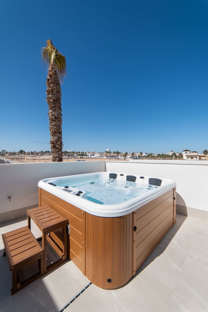 3 quarto Moradia Geminada para venda em Ciudad Quesada com piscina - 399 000 € (Ref: 9403983)