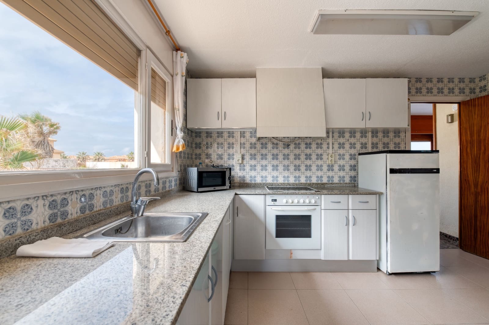 Chalet de 5 habitaciones en La Manga del Mar Menor en venta - 700.000 € (Ref: 9403996)