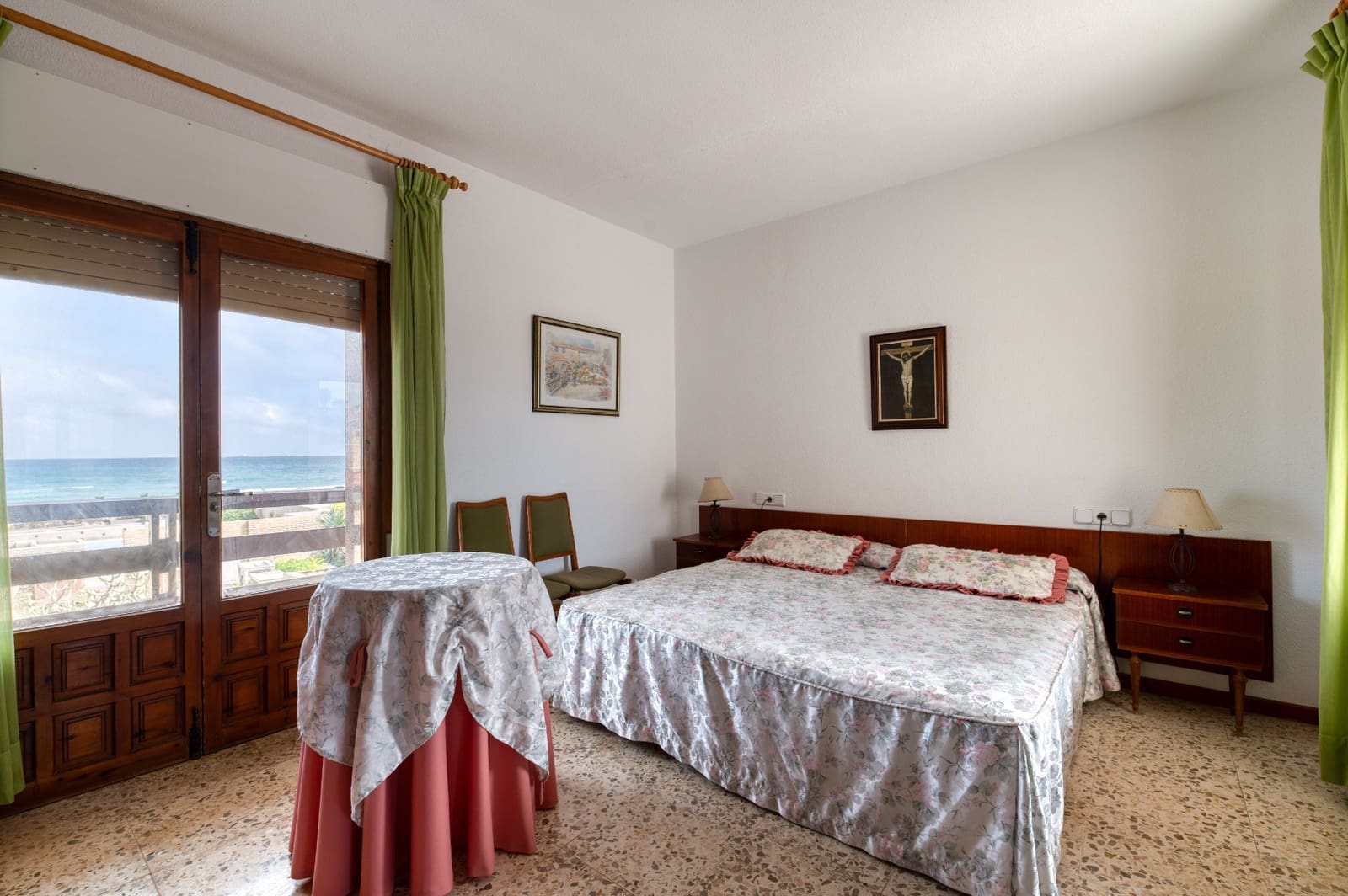 Chalet de 5 habitaciones en La Manga del Mar Menor en venta - 700.000 € (Ref: 9403996)