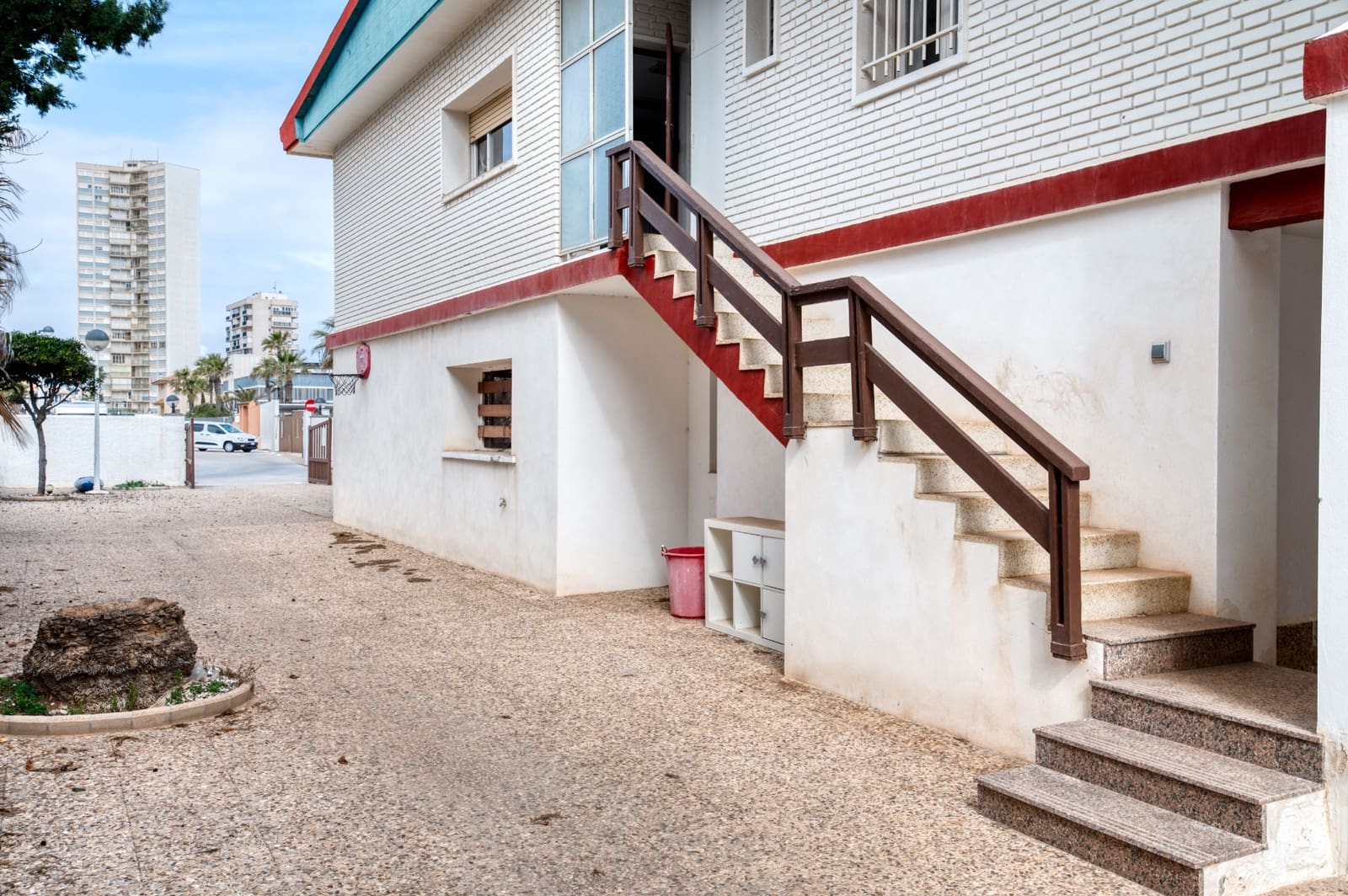 Chalet de 5 habitaciones en La Manga del Mar Menor en venta - 700.000 € (Ref: 9403996)