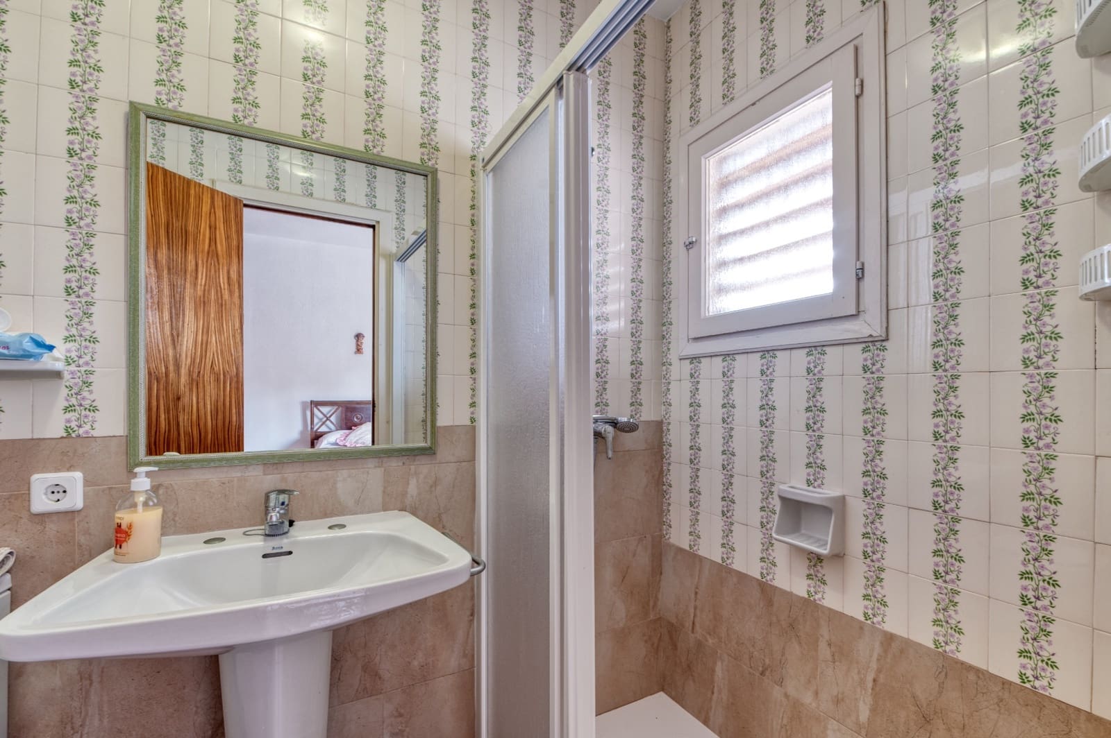 Chalet de 5 habitaciones en La Manga del Mar Menor en venta - 700.000 € (Ref: 9403996)