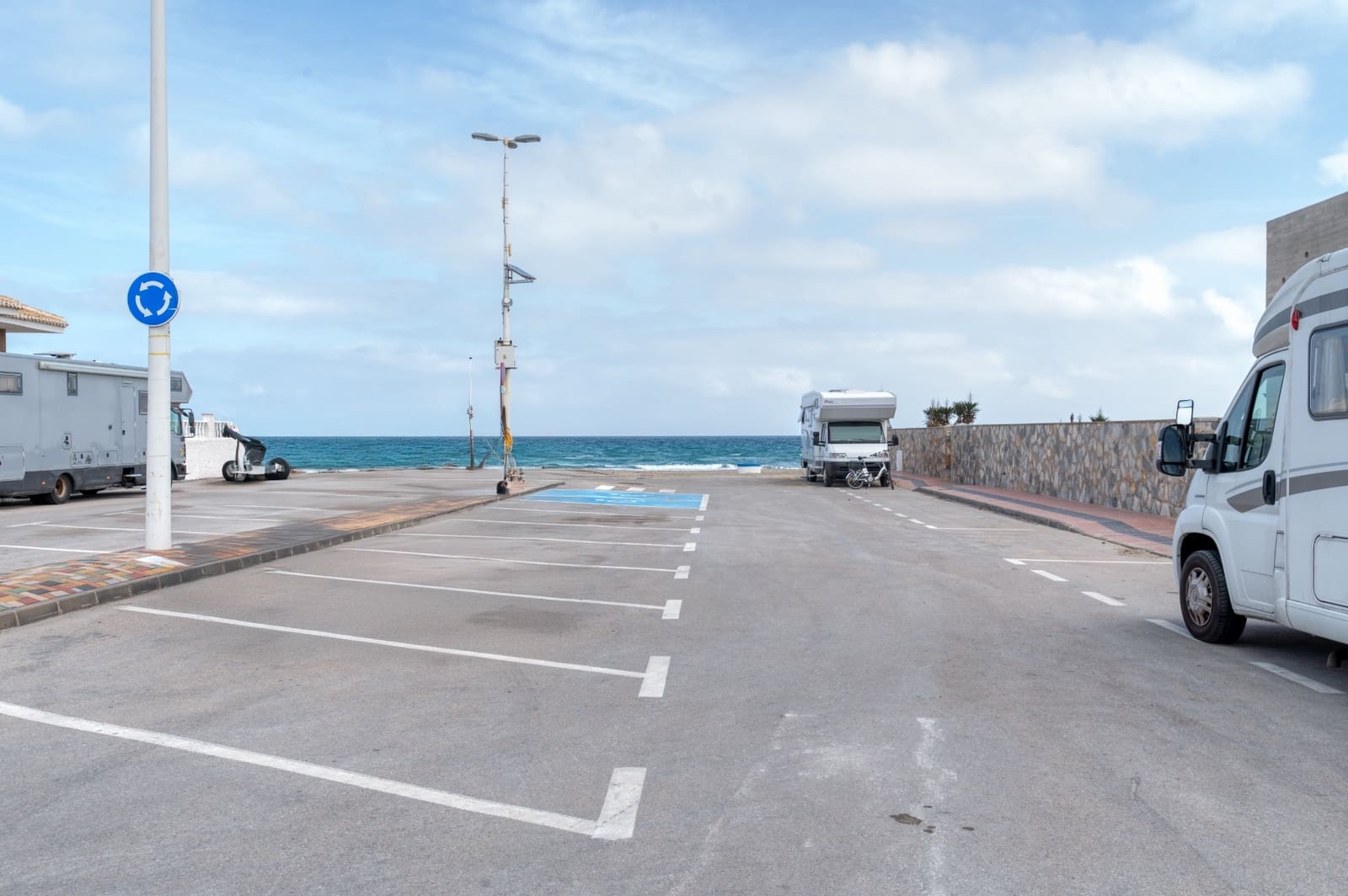 Chalet de 5 habitaciones en La Manga del Mar Menor en venta - 700.000 € (Ref: 9403996)