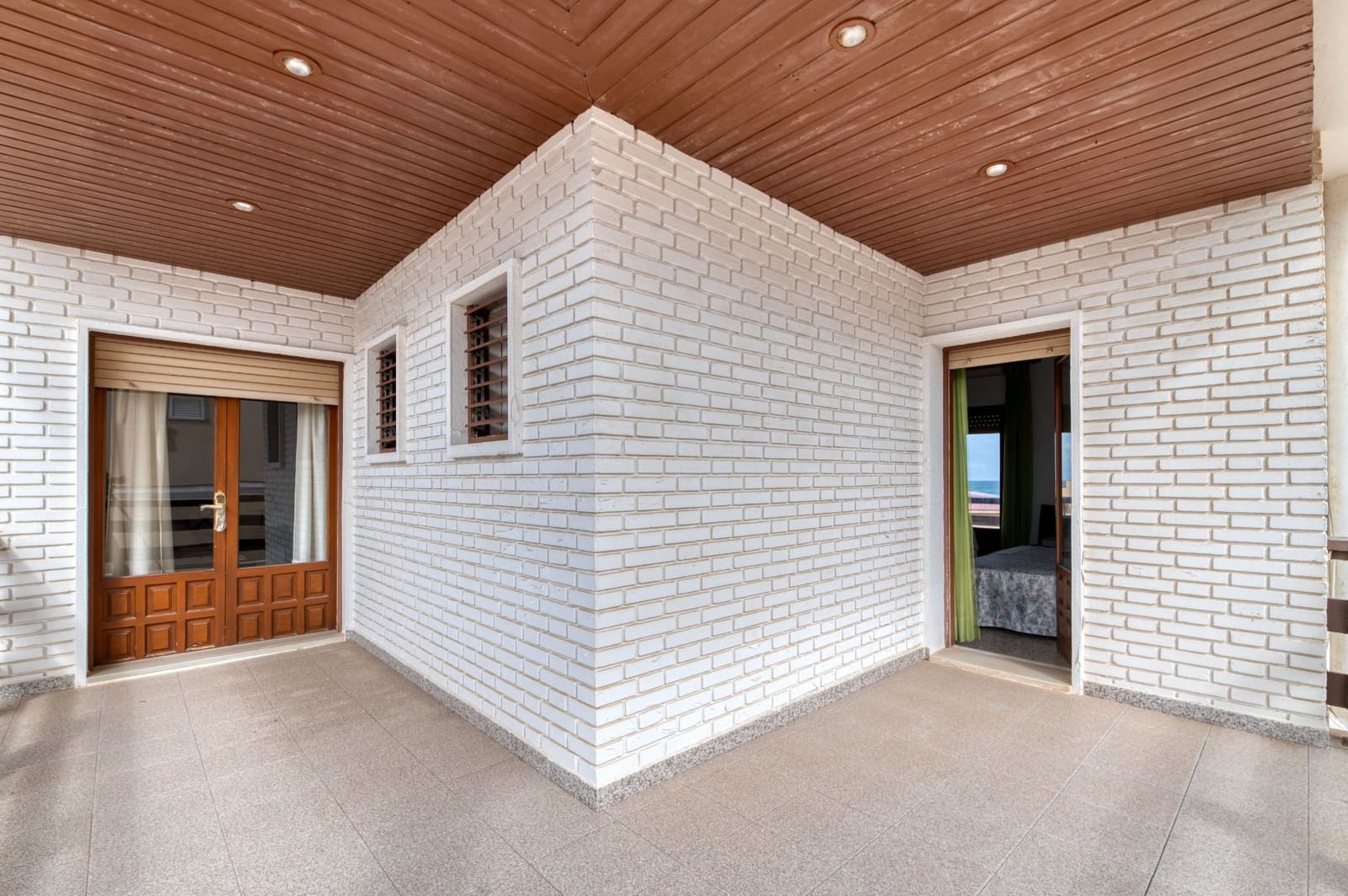 Chalet de 5 habitaciones en La Manga del Mar Menor en venta - 700.000 € (Ref: 9403996)