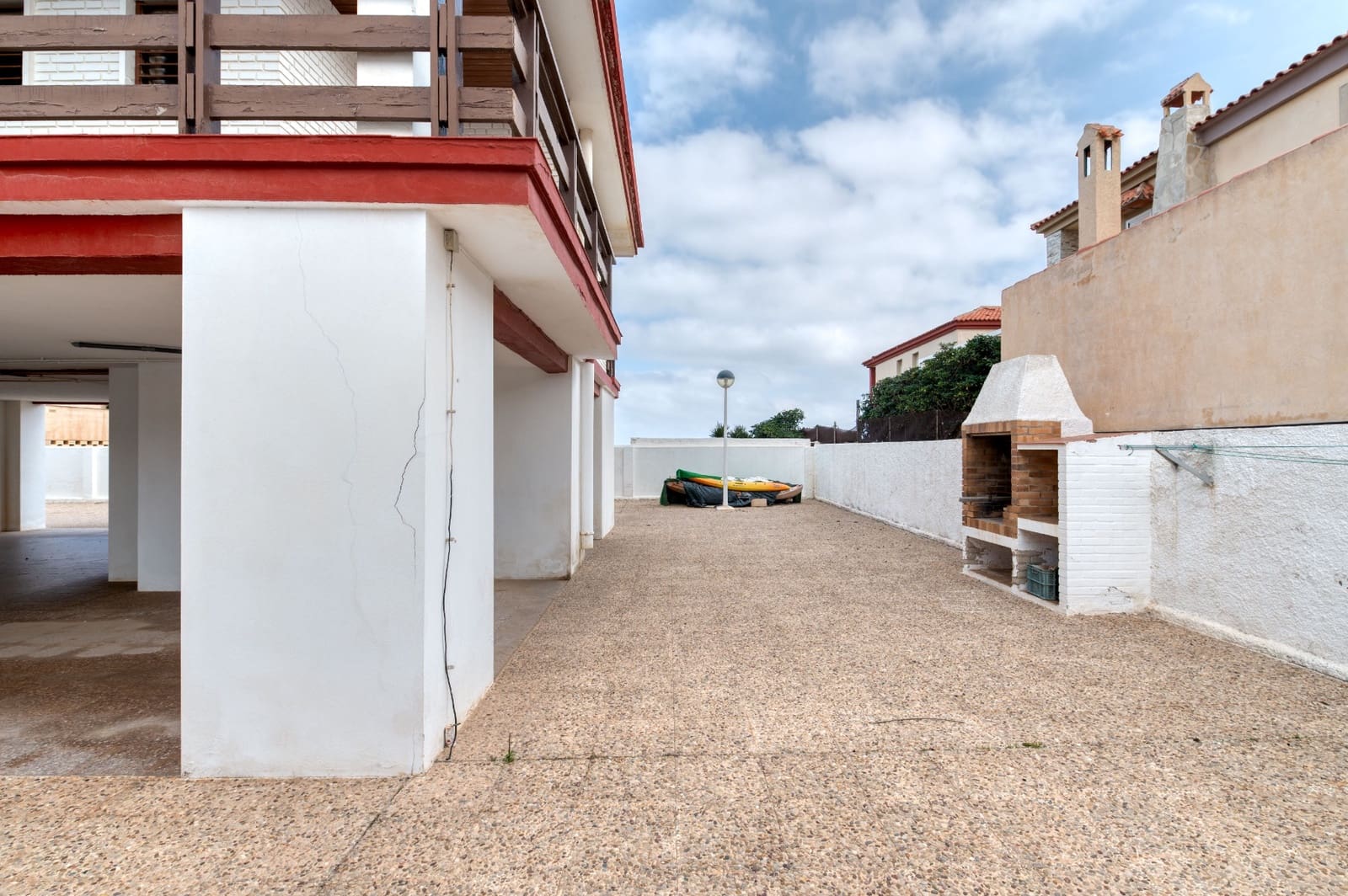 Chalet de 5 habitaciones en La Manga del Mar Menor en venta - 700.000 € (Ref: 9403996)