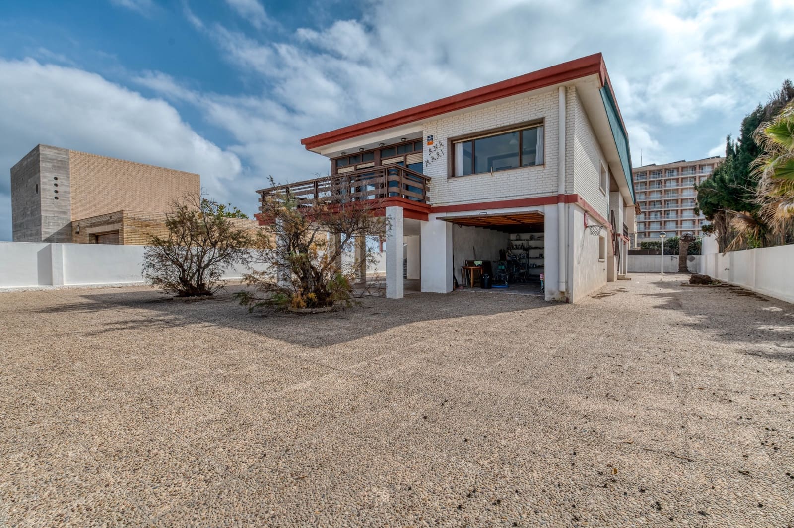 Chalet de 5 habitaciones en La Manga del Mar Menor en venta - 700.000 € (Ref: 9403996)