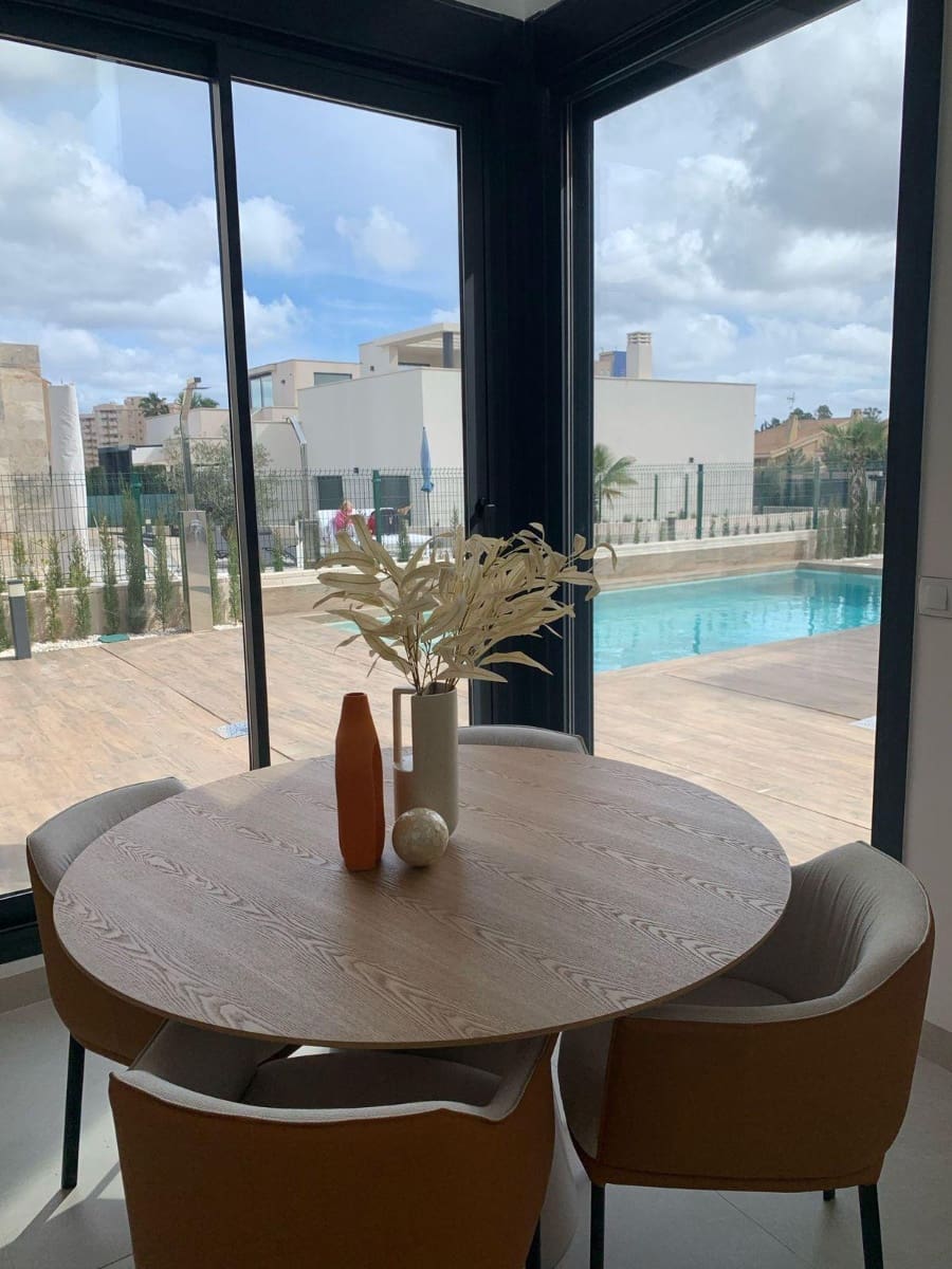 3 slaapkamer Villa te koop in Playa Honda met zwembad - € 595.000 (Ref: 9404003)