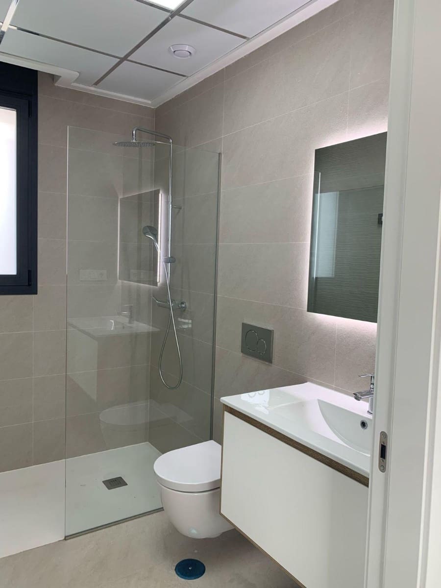 3 slaapkamer Villa te koop in Playa Honda met zwembad - € 595.000 (Ref: 9404003)