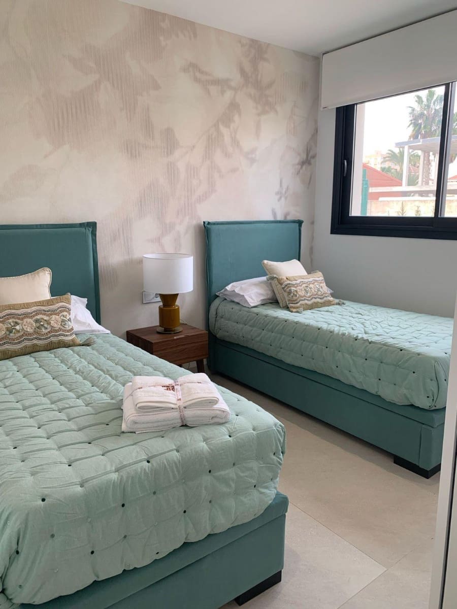 3 slaapkamer Villa te koop in Playa Honda met zwembad - € 595.000 (Ref: 9404003)