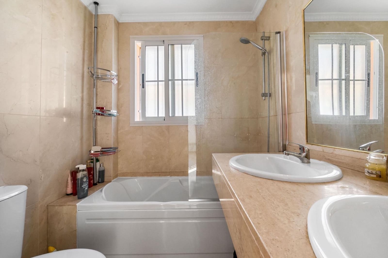 3 sypialnia Dom na sprzedaż w Villamartin z basenem - 349 000 € (Ref: 9404011)