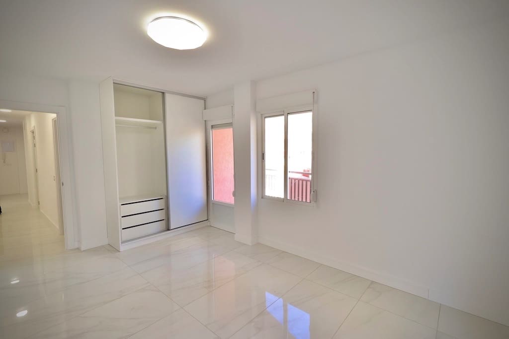 Apartamento de 3 habitaciones en Torrevieja en venta - 250.000 € (Ref: 9404012)