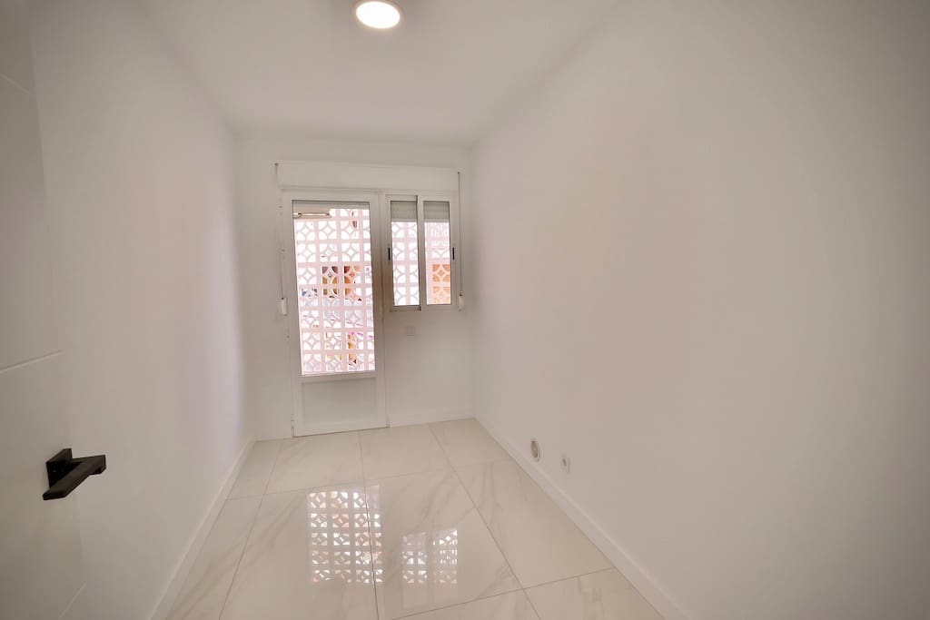 Apartamento de 3 habitaciones en Torrevieja en venta - 250.000 € (Ref: 9404012)