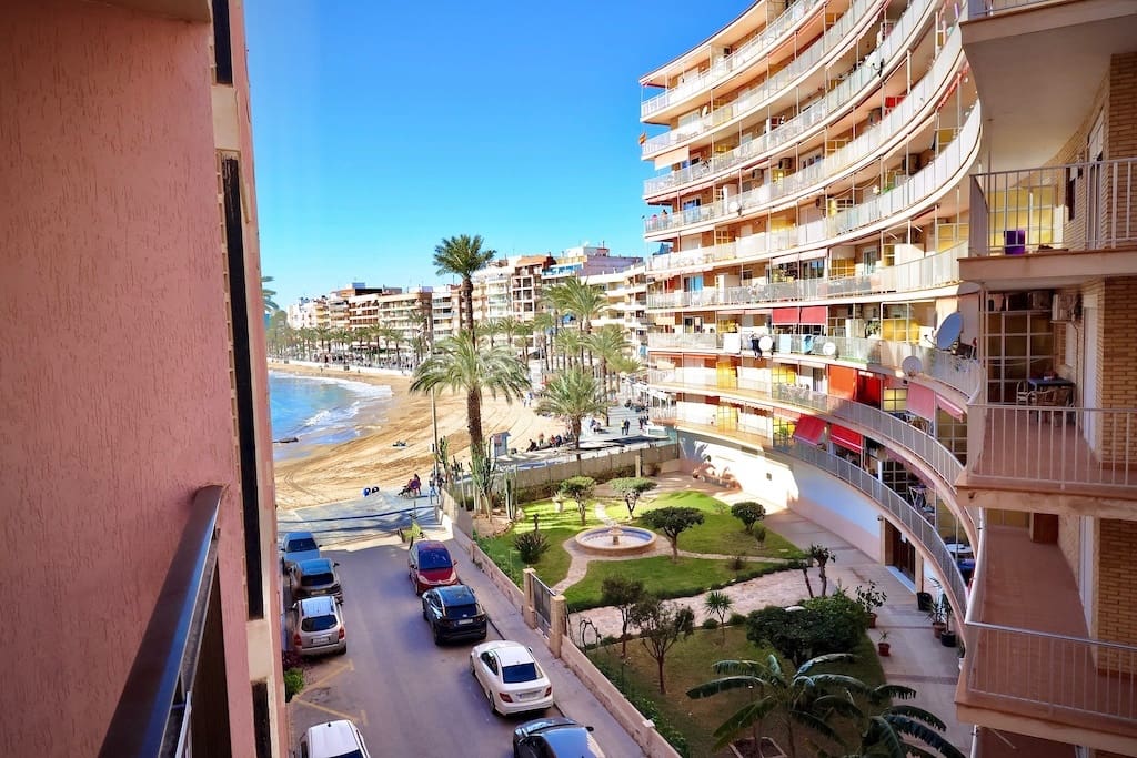 Apartamento de 3 habitaciones en Torrevieja en venta - 250.000 € (Ref: 9404012)