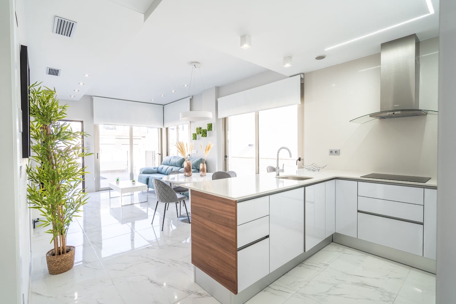 3 bedroom Villa for sale in Daya Nueva with pool - € 399,900 (Ref: 9404015)