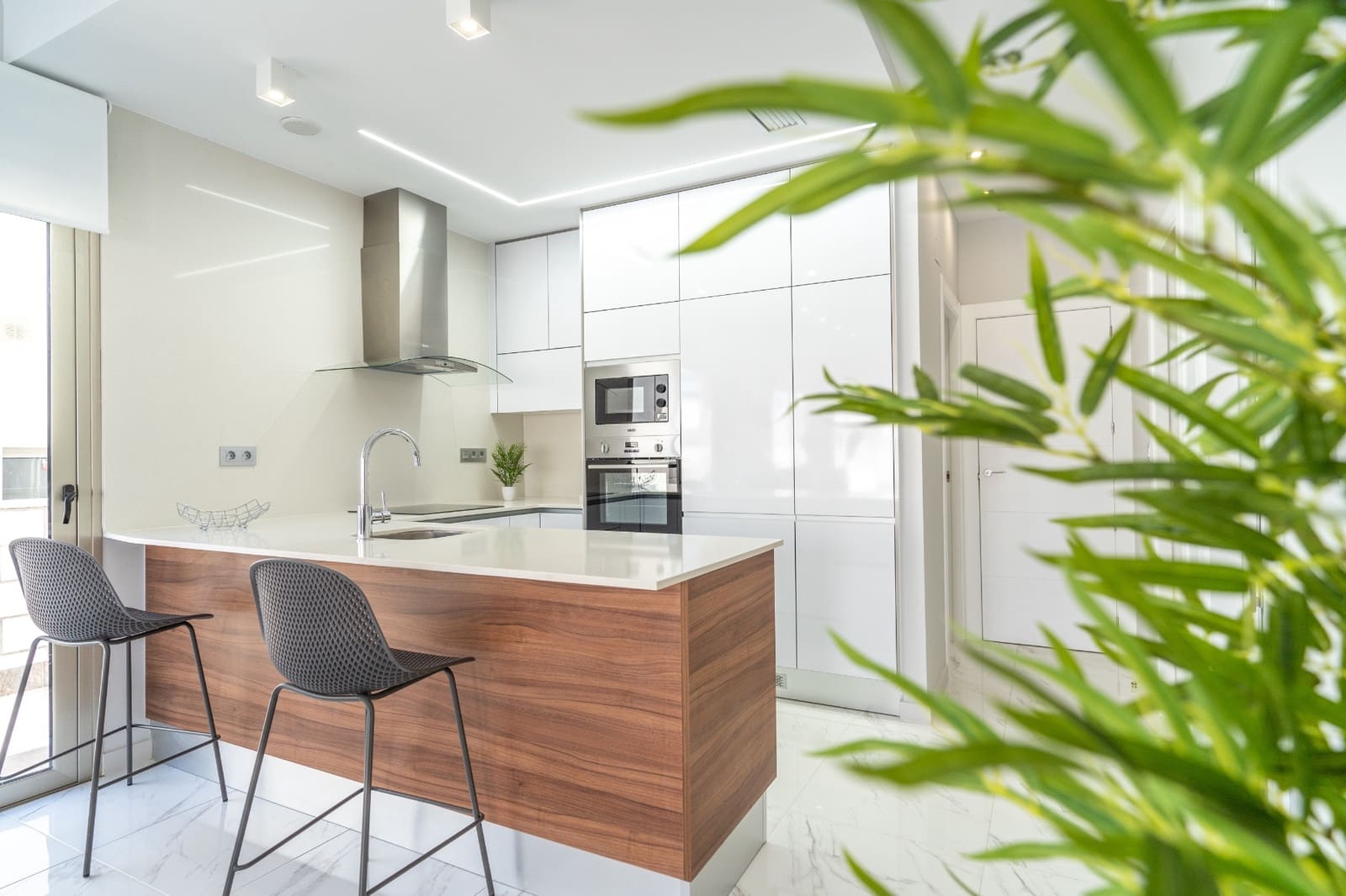 3 bedroom Villa for sale in Daya Nueva with pool - € 399,900 (Ref: 9404015)