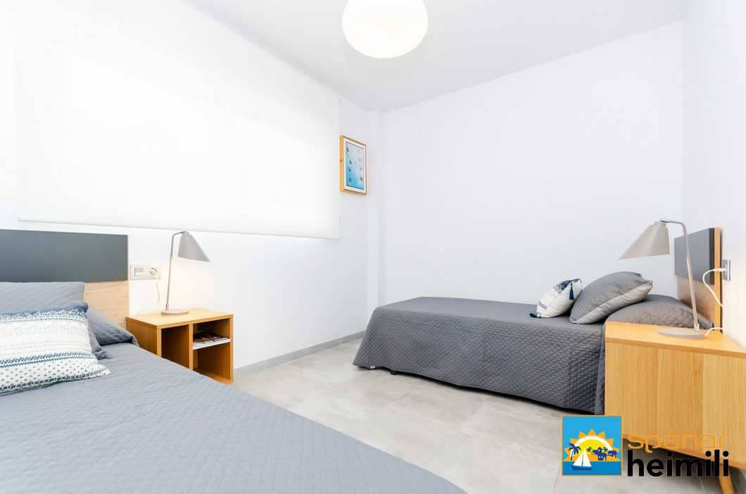 3 bedroom Villa for sale in Torrevieja with pool - € 385,000 (Ref: 9404035)