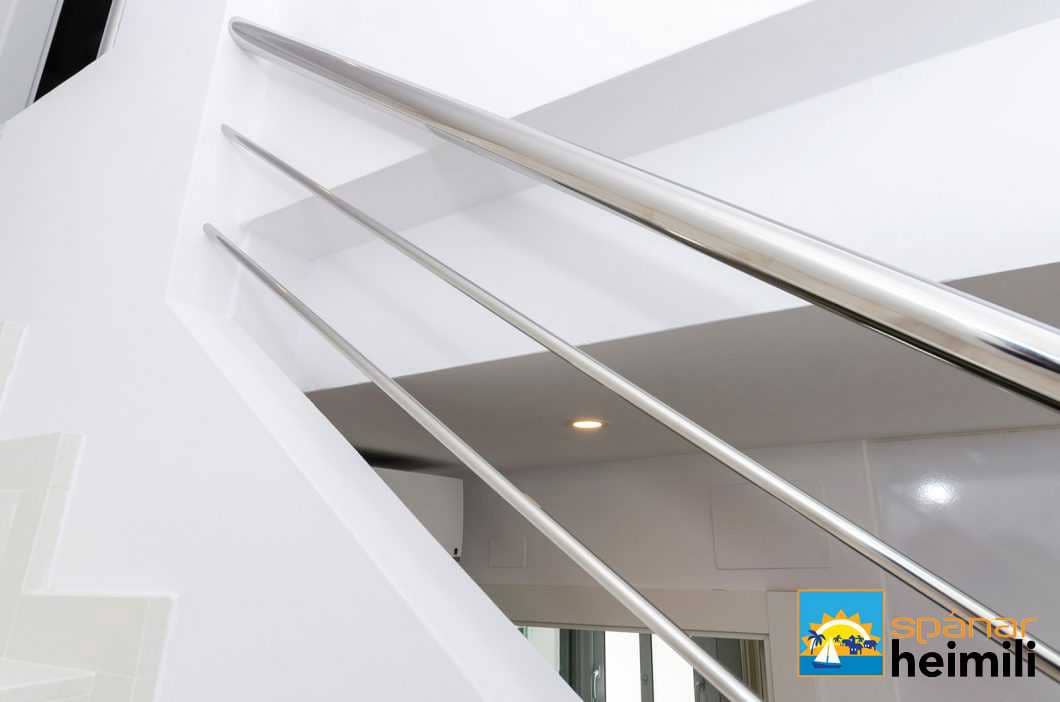 3 bedroom Villa for sale in Torrevieja with pool - € 385,000 (Ref: 9404035)