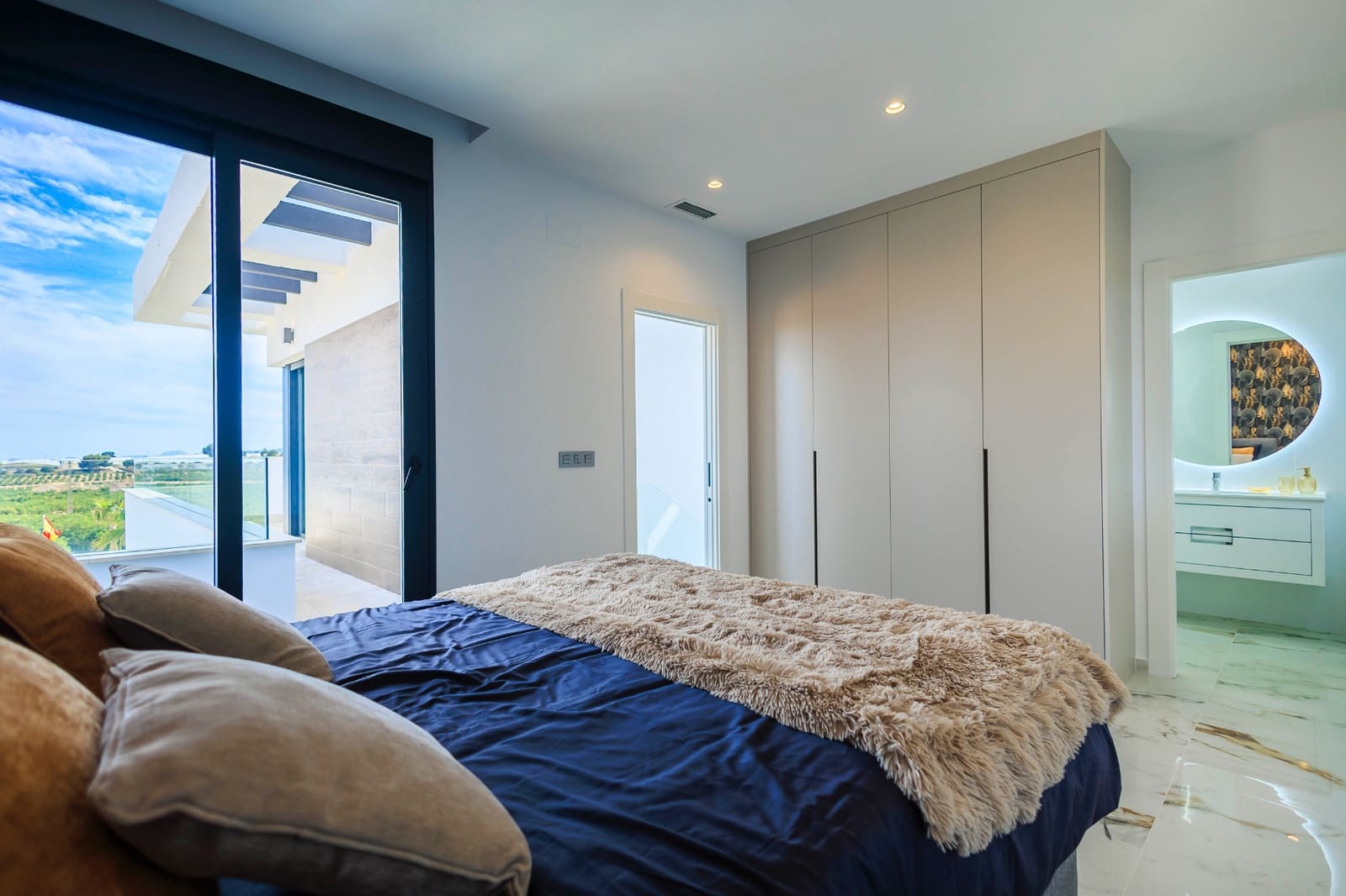 3 makuuhuone Huvila myytävänä paikassa Pilar de la Horadada mukana uima-altaan - 389 000 € (Ref: 9404044)