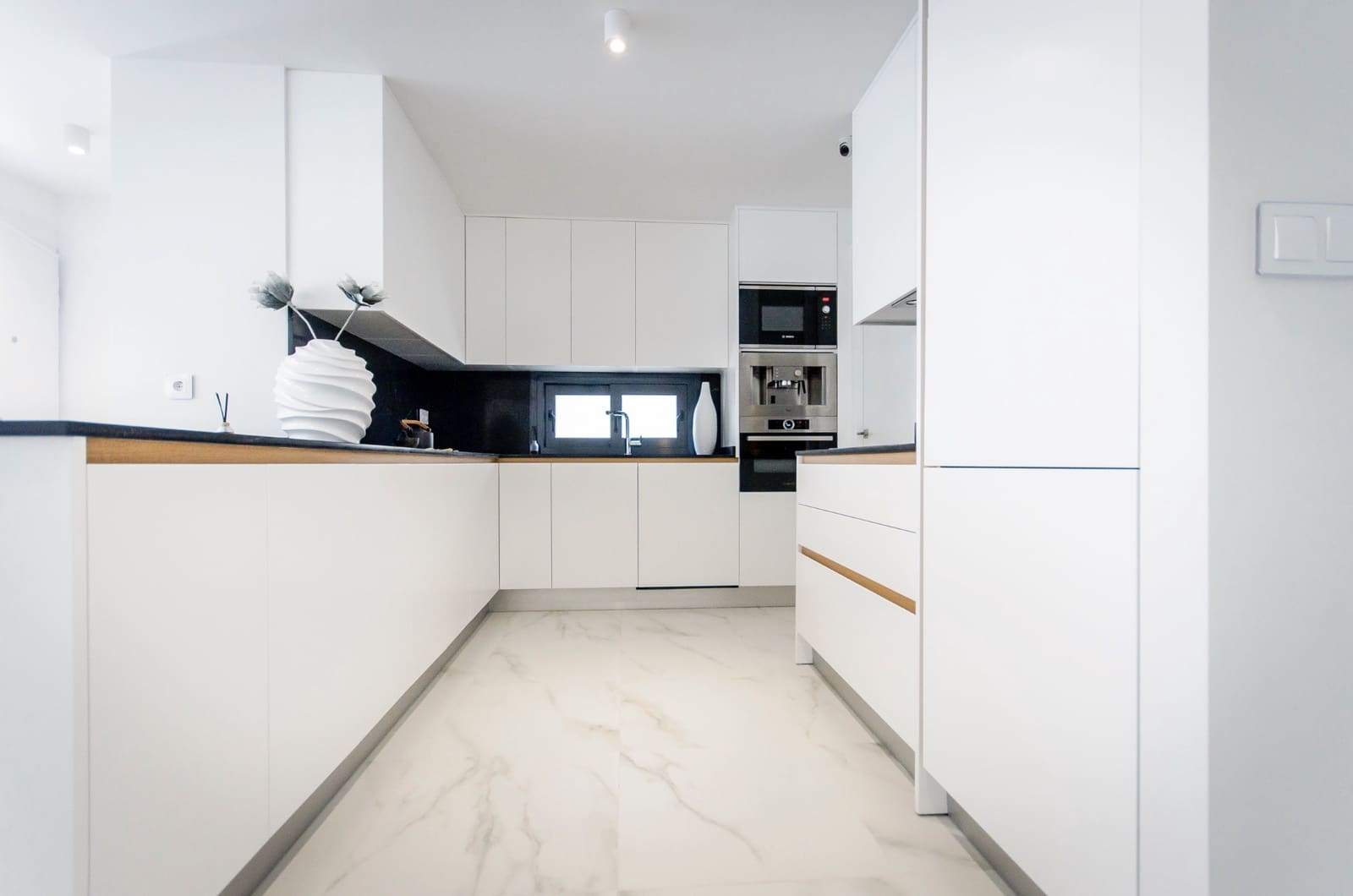 3 Zimmer Villa zu verkaufen in San Miguel de Salinas mit Pool - 630.000 € (Ref: 9404047)