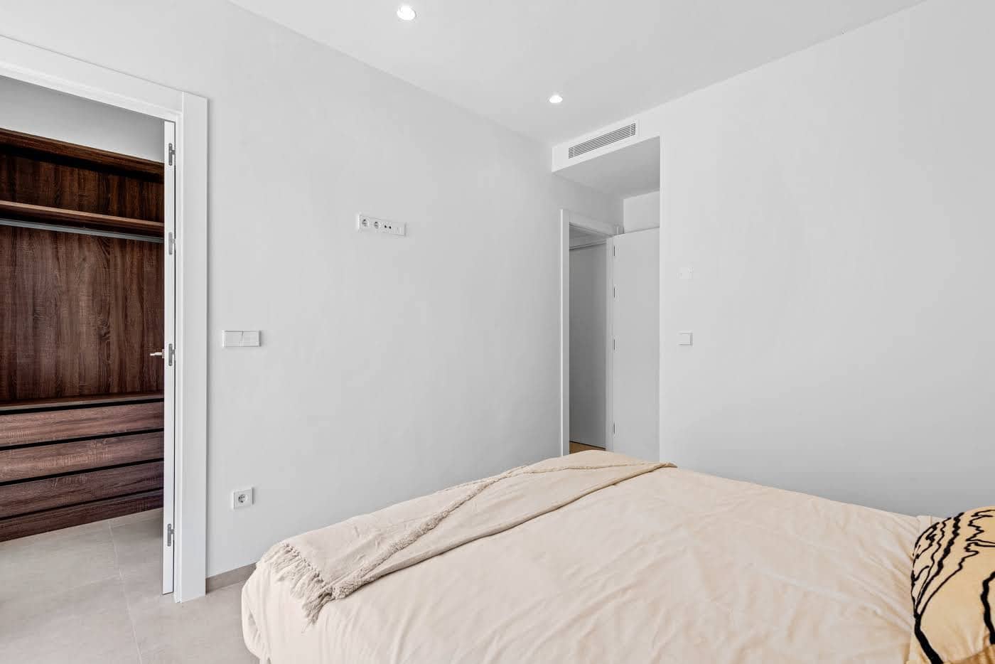 3 bedroom Villa for sale in Los Montesinos with pool - € 535,000 (Ref: 9404055)