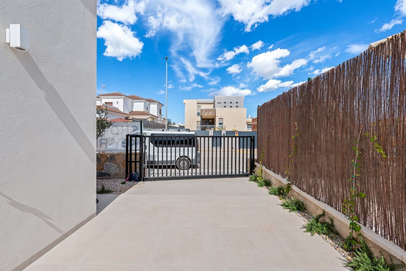 3 bedroom Villa for sale in Los Montesinos with pool - € 535,000 (Ref: 9404055)