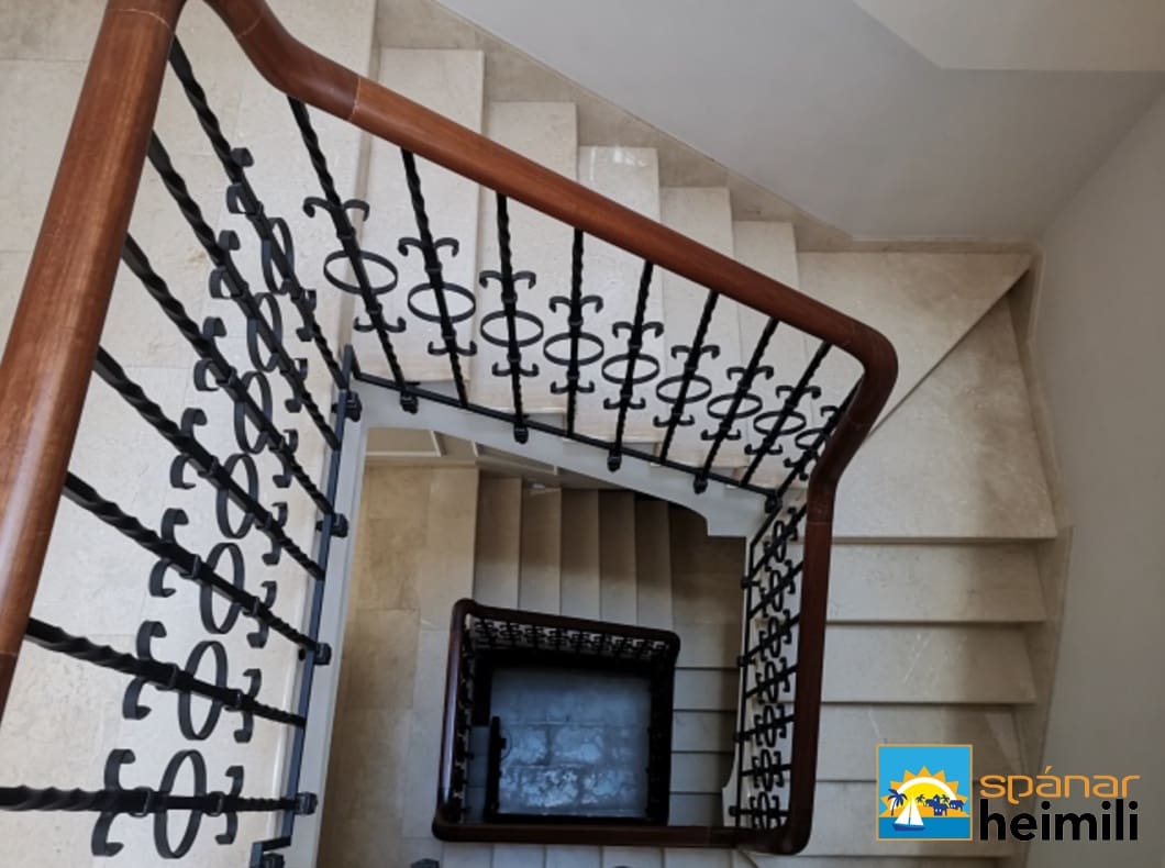 4 bedroom Villa for sale in Orihuela with pool - € 1,200,000 (Ref: 9404060)