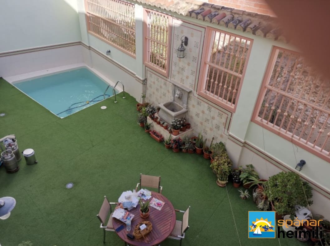 4 bedroom Villa for sale in Orihuela with pool - € 1,200,000 (Ref: 9404060)