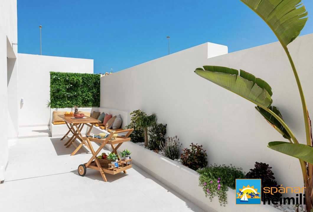 2 slaapkamer Bungalow te koop in Ciudad Quesada met zwembad - € 485.000 (Ref: 9404061)